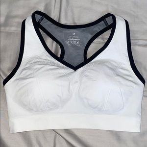 Mirity racerback sports bra